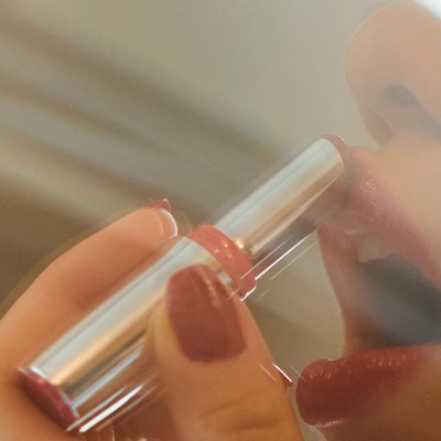 12 Top Lipstick Tips From The Pros