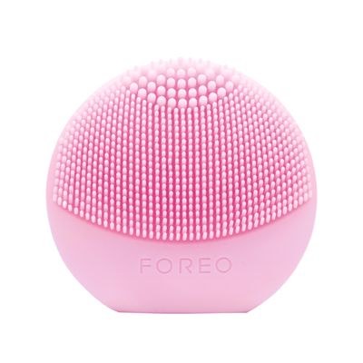 Luna Play Facial Cleansing Brush Pink from Foreo