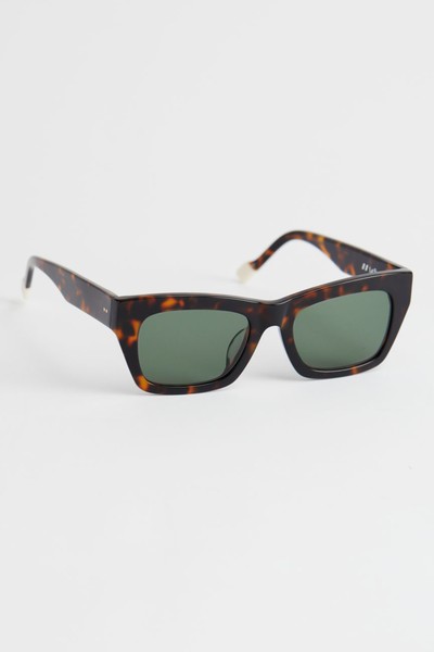 Vega Sunglasses from Le Specs