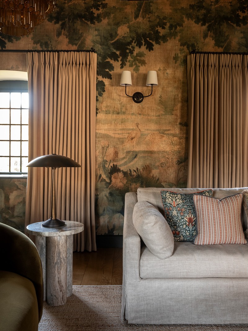 See How This Grade II-Listed Home Became A Modern Family Retreat