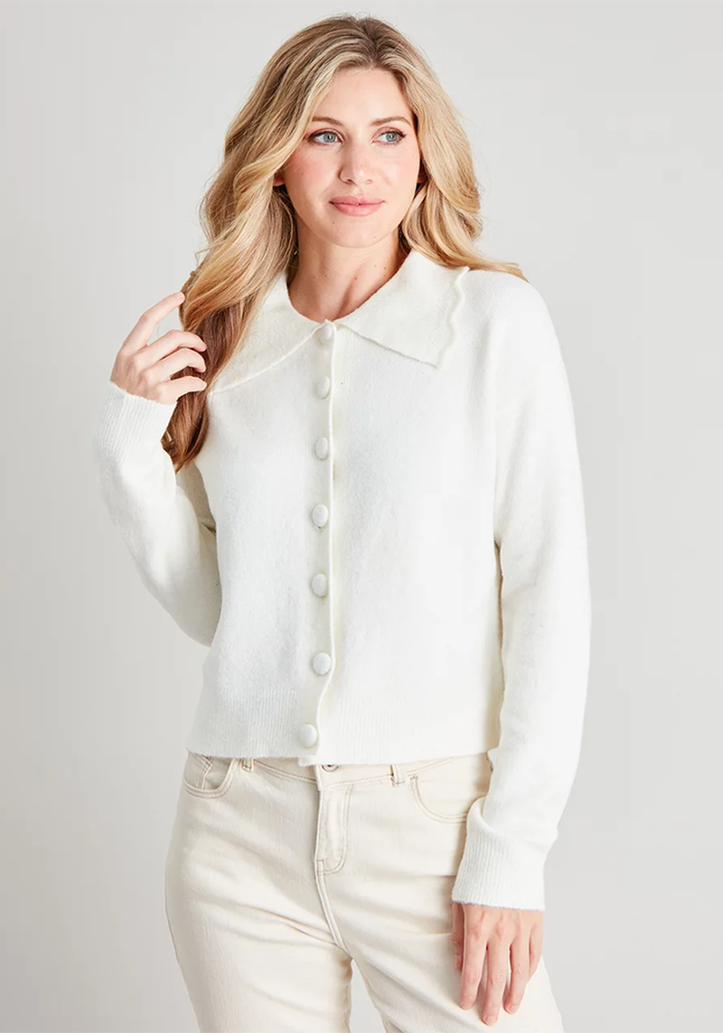 Cream Scallop Collar Cardigan With Wool