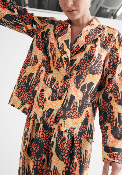 Relaxed Giraffe Print Blouse