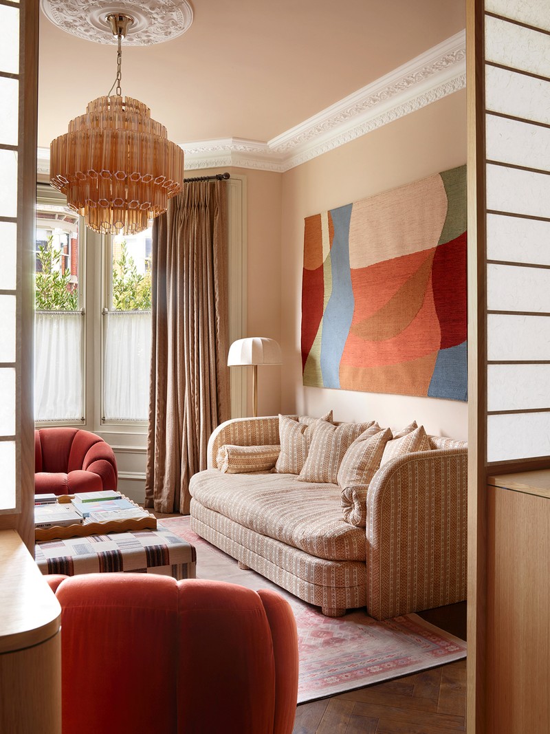 See Inside This Calm, Cool Victorian Family Home