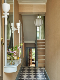 2 Interior Designers Share Their Entrance Hall Dos & Don’ts