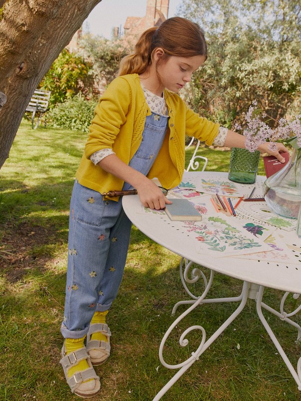 Comfy and Cute Linen Pant Outfit For DayCare or School Pickup