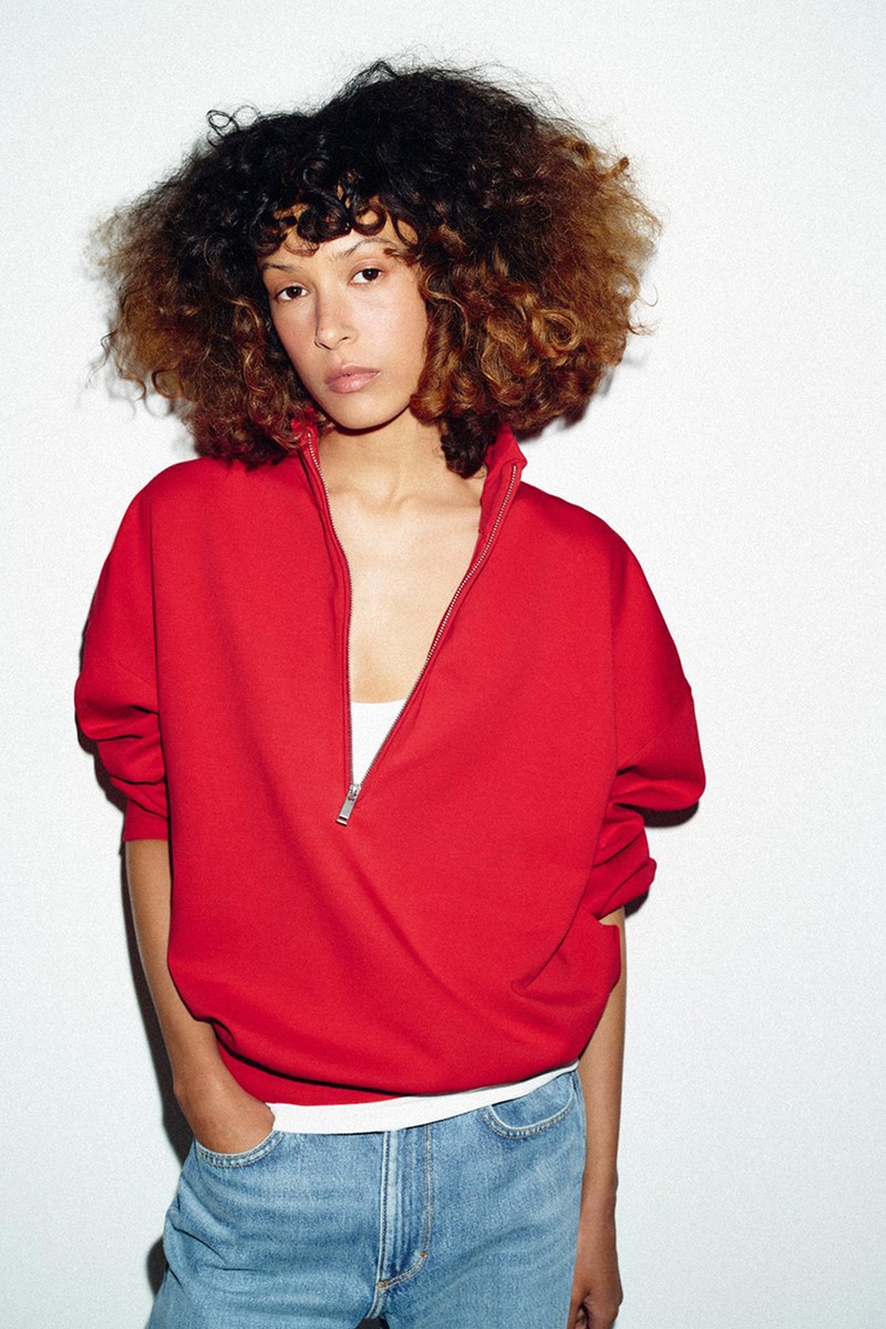 Oversize Zip-Up Sweatshirt