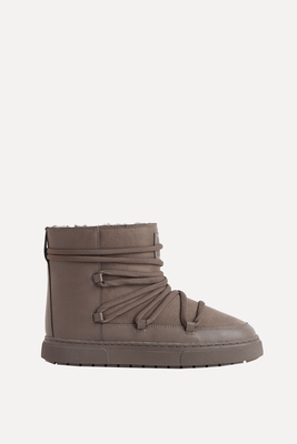 Laced Padded Boots from H&M