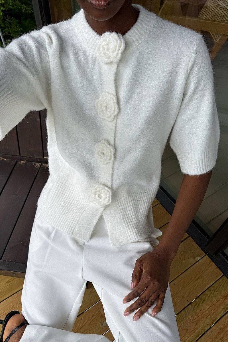 Knitted Short Sleeve Flower Cardigan