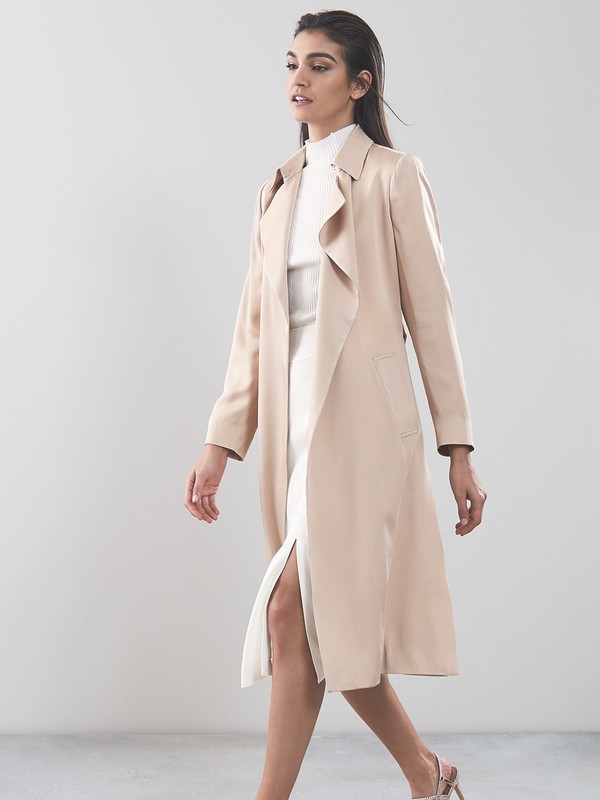 27 Neutrals To Wear To The Office