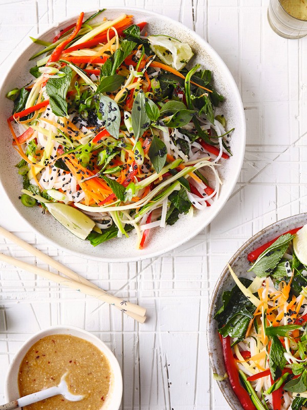 Spicy Thai Noodles With Creamy Peanut Dressing 