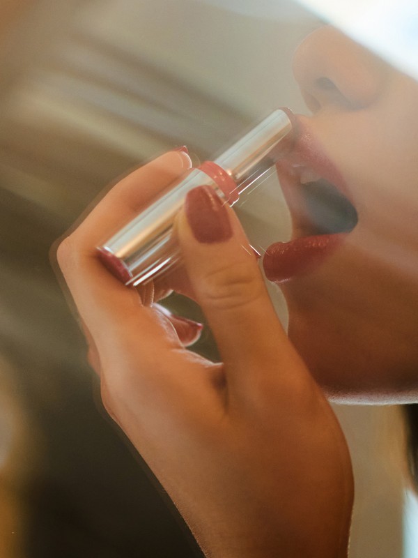 12 Top Lipstick Tips From The Pros 