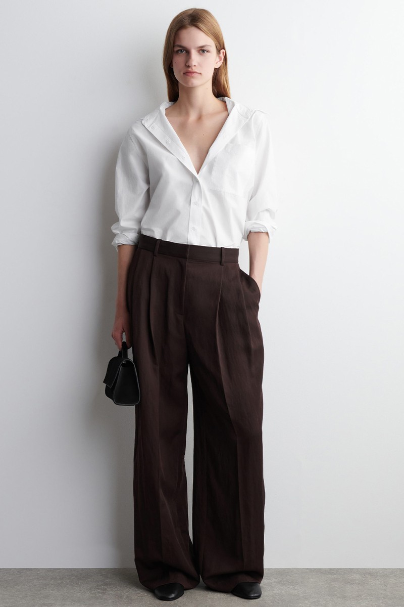 Relaxed Fluid Wide-Leg Trousers