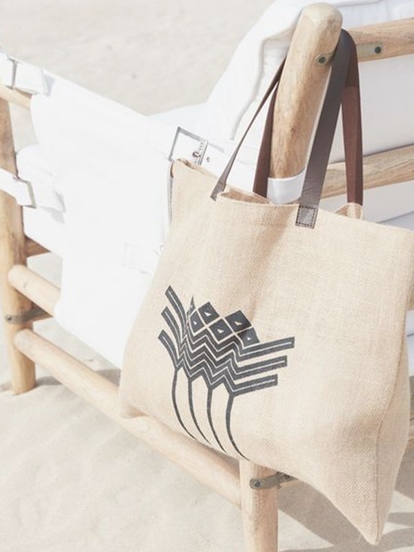 24 Traditional Beach Bags