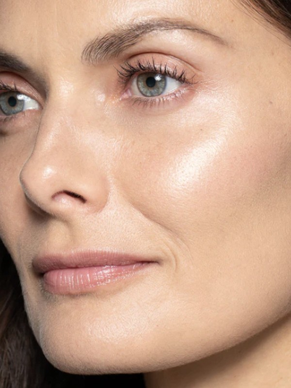 Make-Up Masterclass: How To Highlight Mature Skin