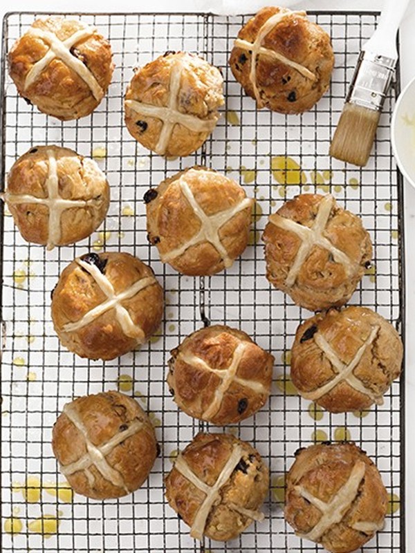 Hot Cross Apple Scones