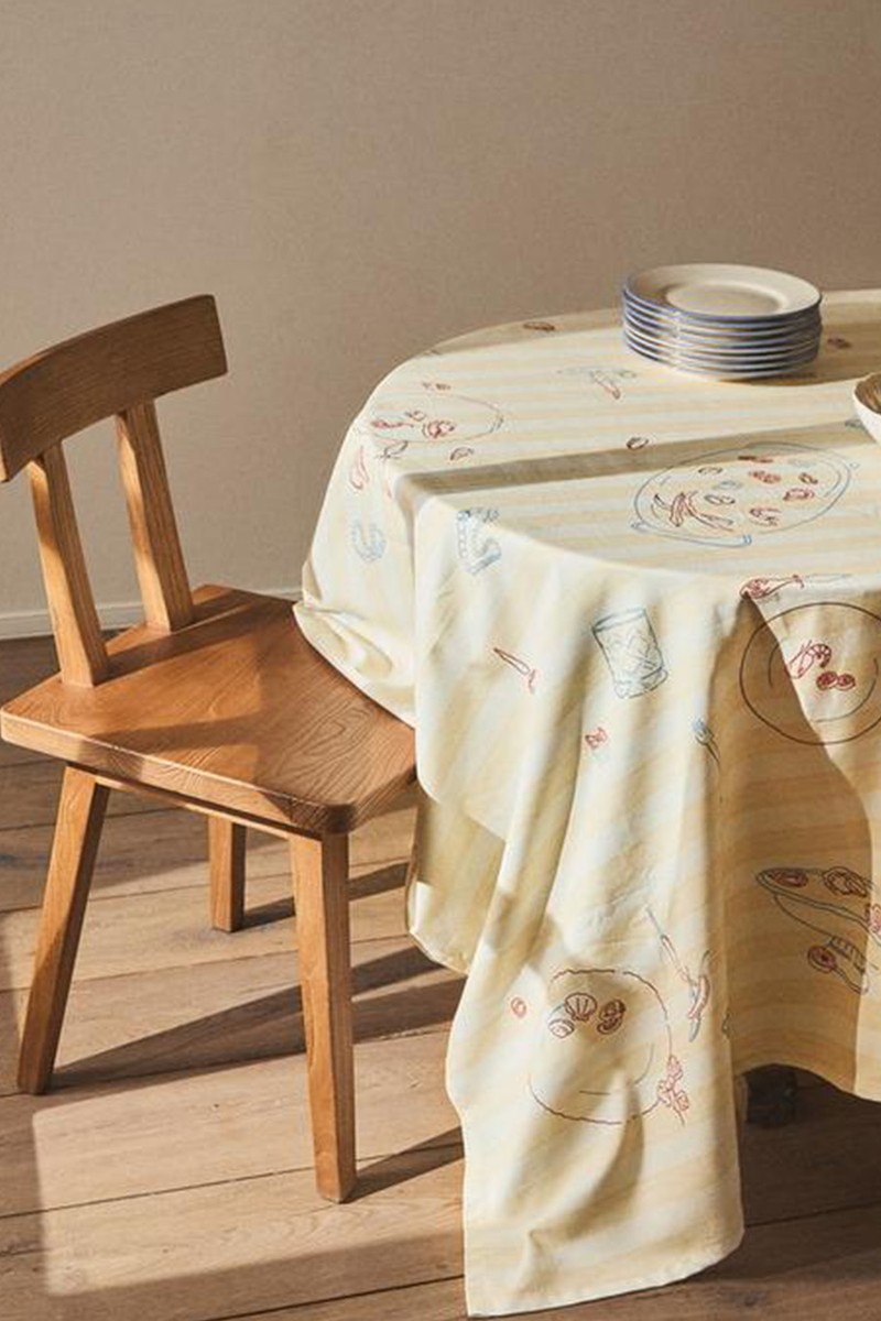 Dinner Set Print Tablecloth With Stripes