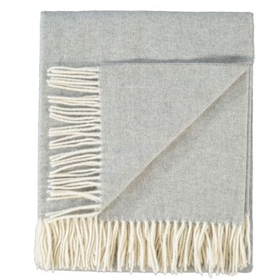 Grey & Cream Chevron Throw