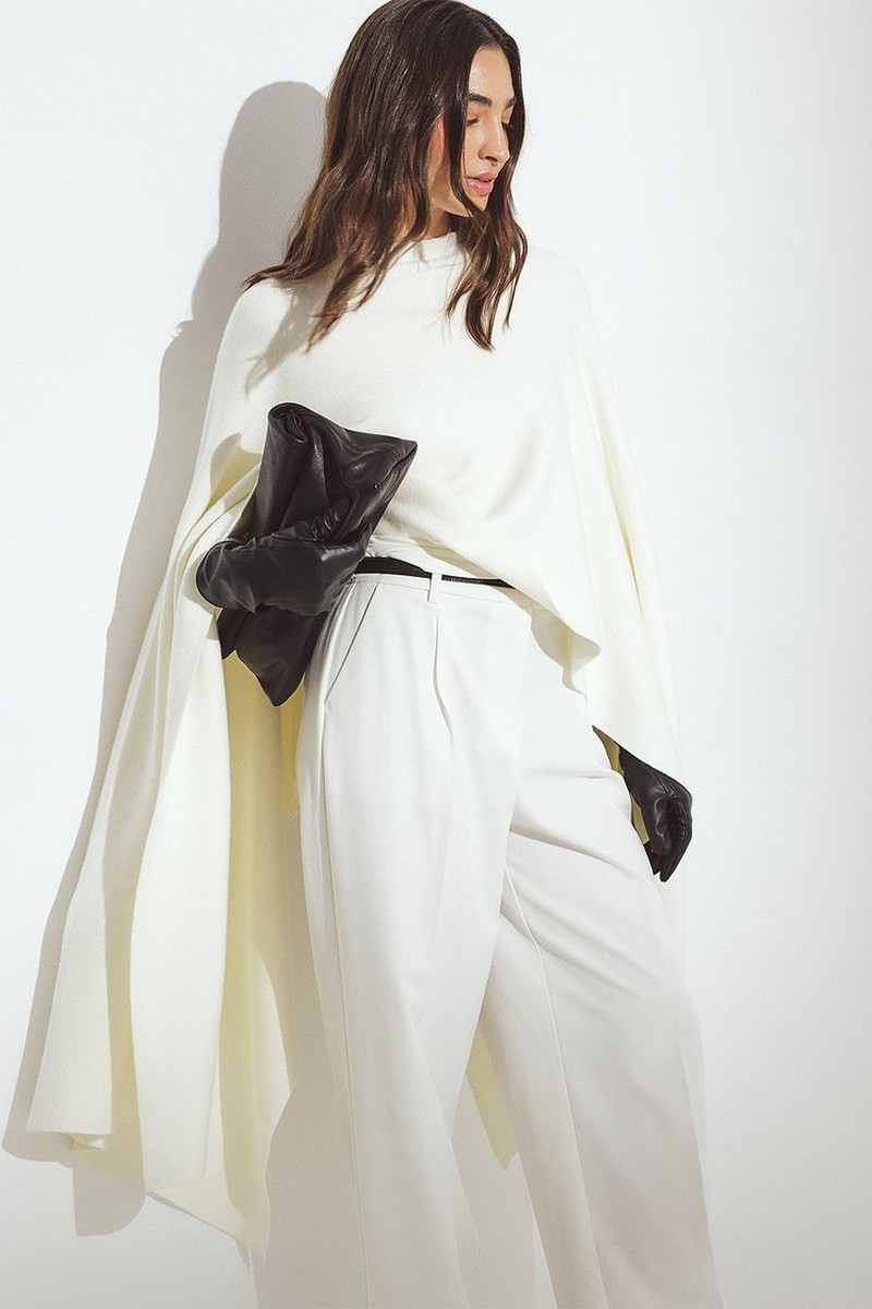 Knitted Oversized Cape from NA-KD