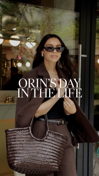 AD No two days are ever the same for Orin. As a beauty writer constantly on the go, looking & feeling her best is all part of the job & it’s the small rituals that help set her up for the day ahead. @dove.uki’s Wholebody range has become a daily staple, delivering all-day odour control & skin-loving care that fits seamlessly into even the busiest routines. Follow our beauty writer through a packed day of appointments, meetings & prep for an upcoming shoot & event...