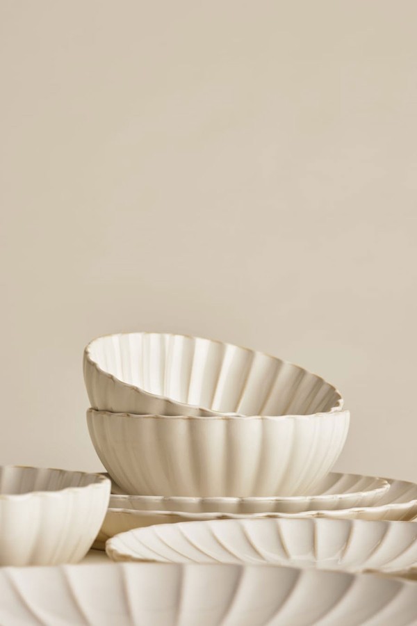 12 Piece Scallop Dinner Set