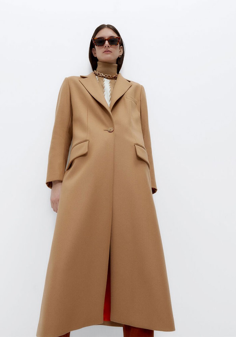 Coast With Contrast Lining from Uterque