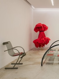 Join Nana For A Roksanda Try-On