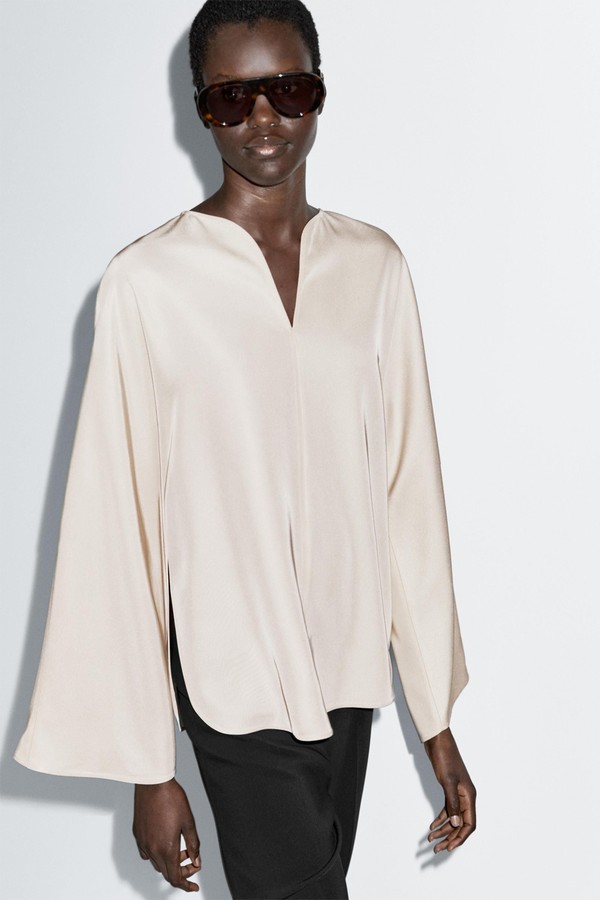 Flowing Blouse With Slit Details 