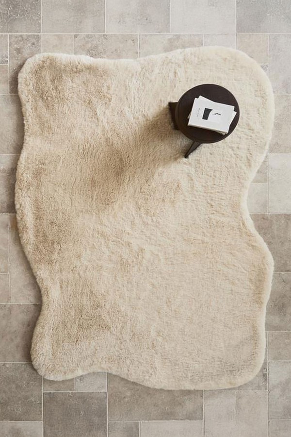 Irregular Faux Fur Rug 