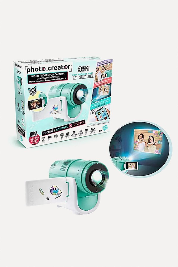 Camera Projector from Photo Creator