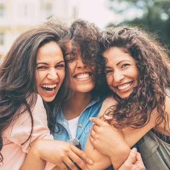 9 Reasons We Should All Smile More Often