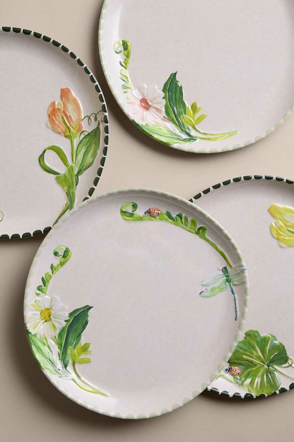 Set Of 4 Floral Picnic Dinner Plates