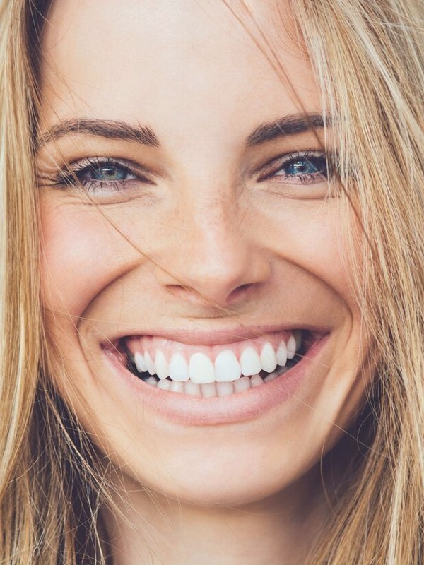 9 Teeth Whitening Rules From A Top Dentist