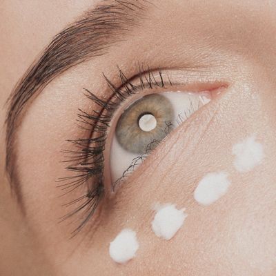 How & Why To Build A Proper Eye Care Routine 