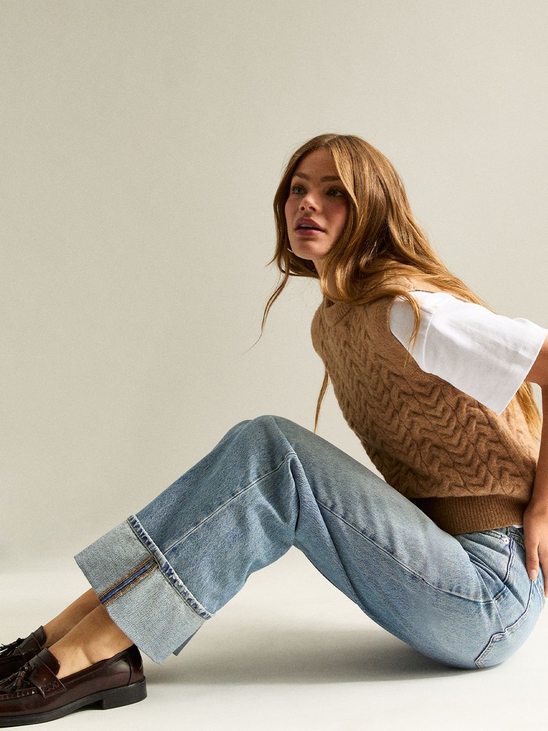 Relaxed Turn Up Wide Leg Jeans