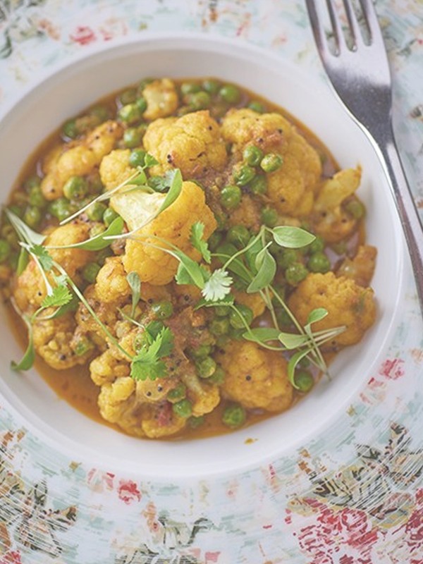Pea and Cauliflower Curry