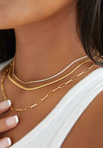 Oval Snake Chain Necklace in Gold