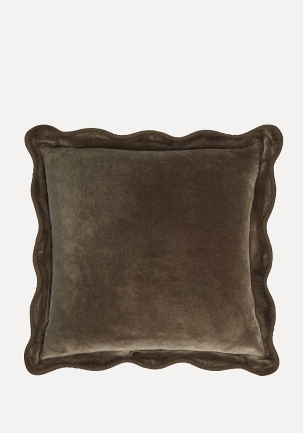 Velvet Scallop Cushion