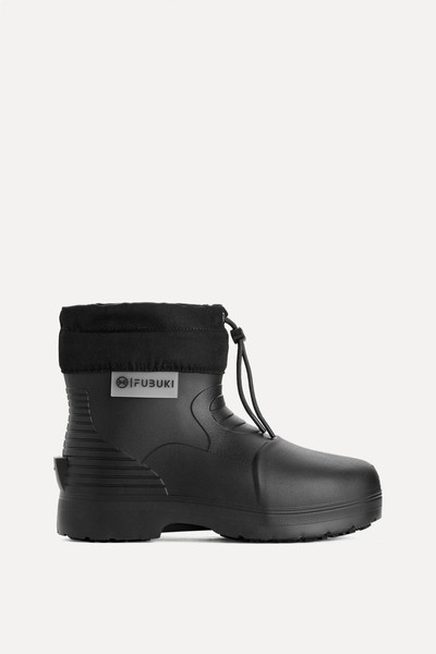 Fubuki Niseko 3.0 Low Boots from ARKET