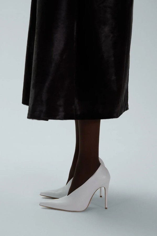 Pointed Pumps