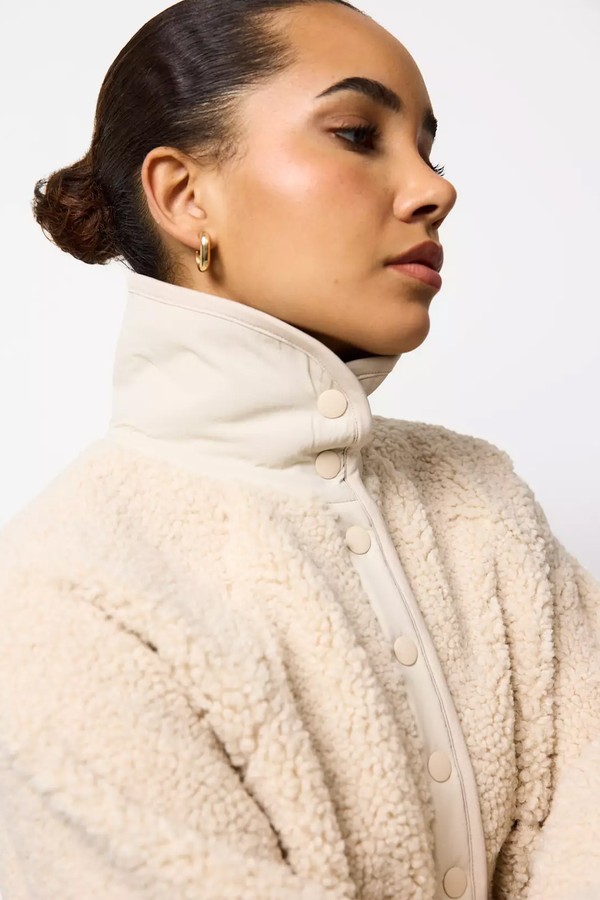 Sporty Borg Fleece Jacket from Tu