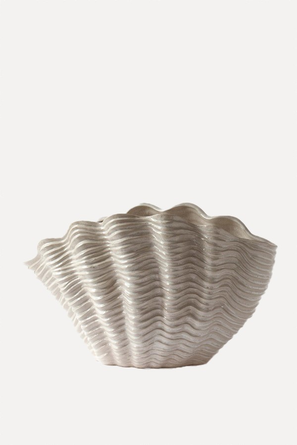 Ceramic Shell Vase from ANBÔISE