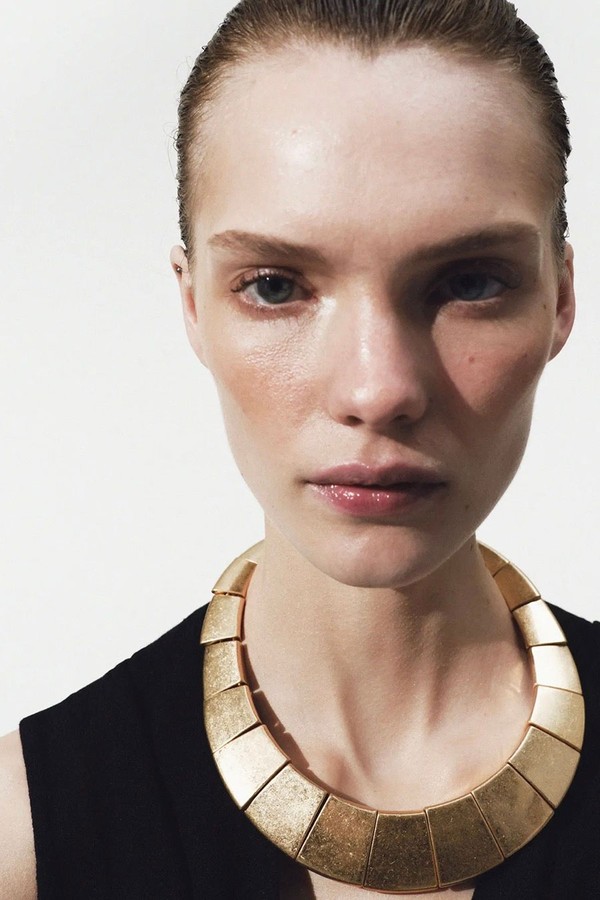 Metal Necklace With Geometric Pieces