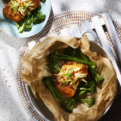 Ginger Salmon With Oyster Sauce & Broccoli