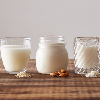 A Nutritional Guide To Plant-Based Milk