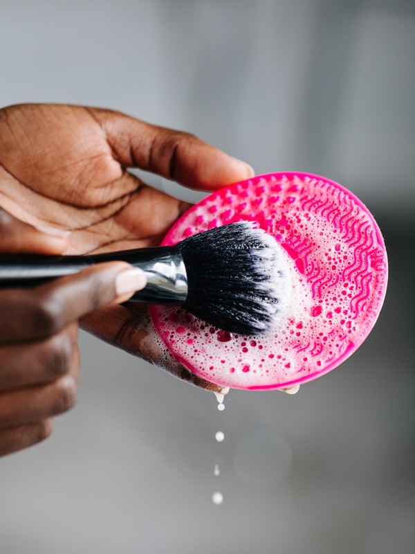 Swirl Brush - New Electric Makeup Brush Cleaner