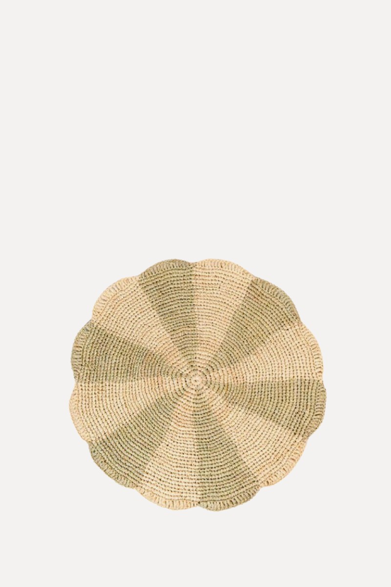 Raffia Scallop Placement from Marla & Primrose