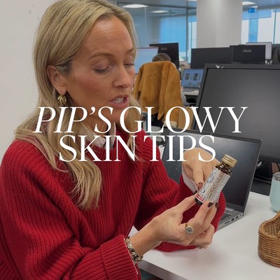 AD @phodgie keeps her skin ✨ youthful & glowing✨ thanks to one of her best skincare secrets – 