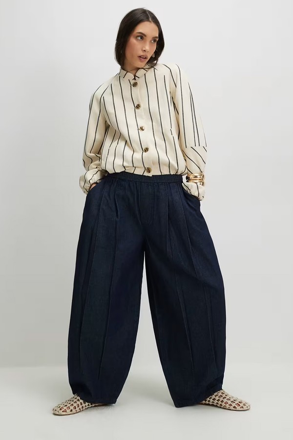 Barrel Leg Jeans