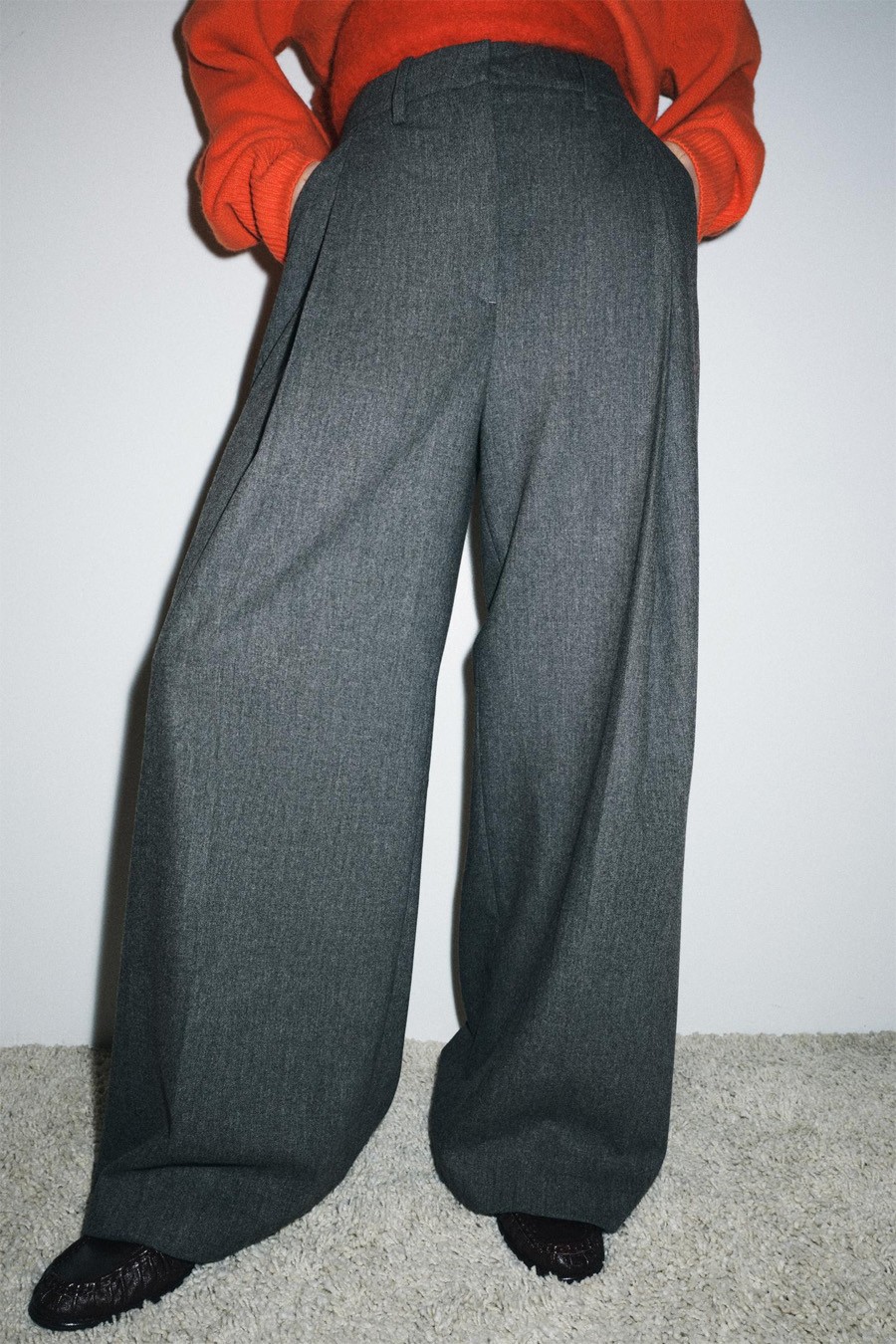 Wide-Leg Darted Trousers from Zara