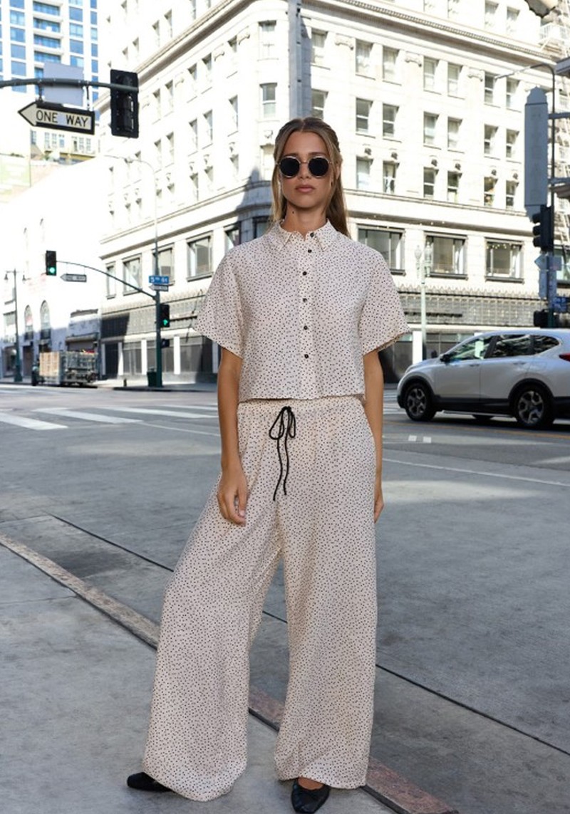 Loose Trousers With Viscose 